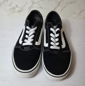 Vans Black and White Athletic Shoes(women)